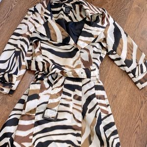 Robert Lewis Light Weight Coat! NWT!